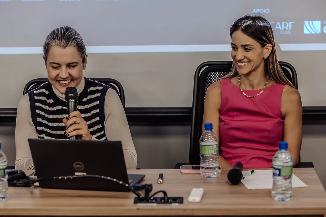 Painelistas durante a discussão sobre a Reforma Tributária