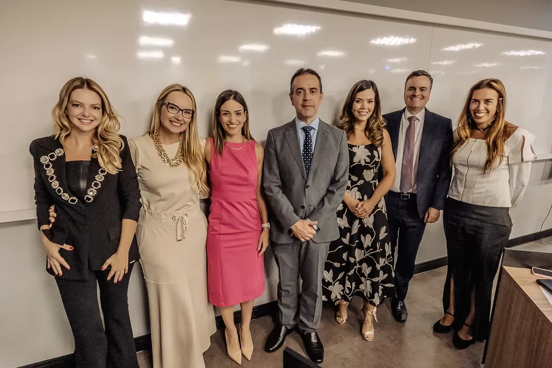 Participantes reunidos para a foto oficial